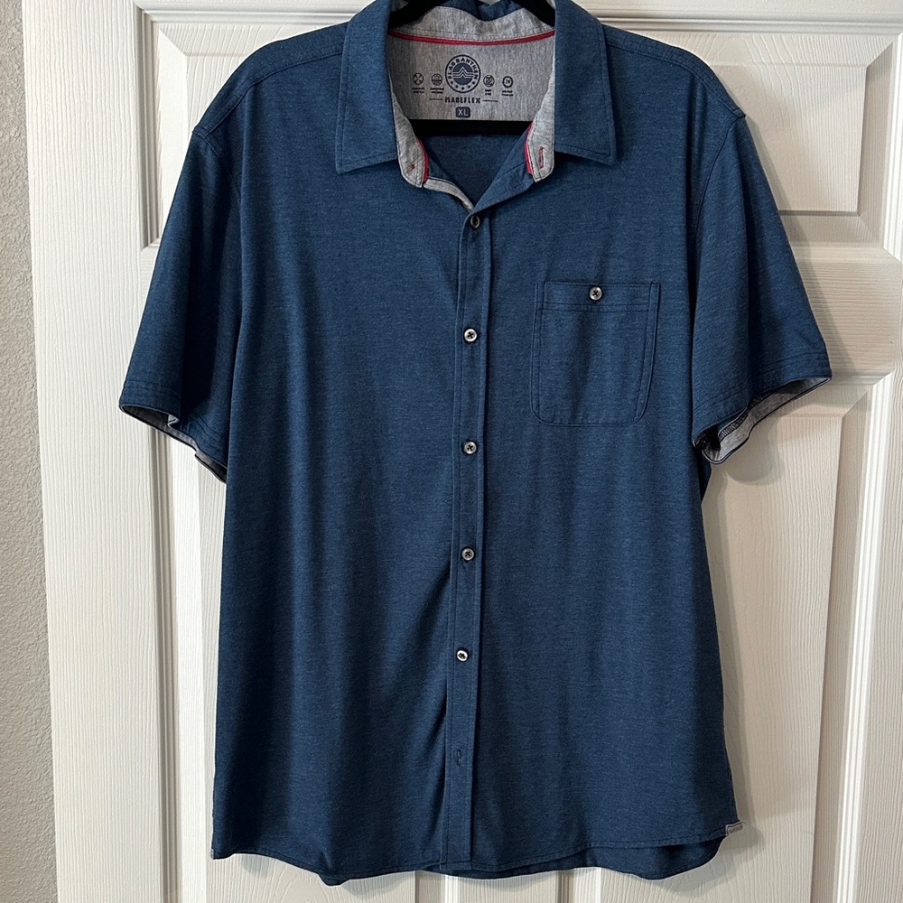 NWOT Men's Flag & Anthem Shirt